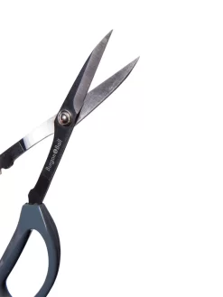 Japanese Pruning Scisssors -Garden Care Shop 3 4 crop 8612968 0018