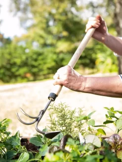 Gardener's Lifetime Raised Bed Cultivator -Garden Care Shop 8587960 3527 tif