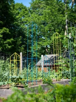 Zenith Folding Garden Supports, Set Of 2 -Garden Care Shop 8600072 0449 tif