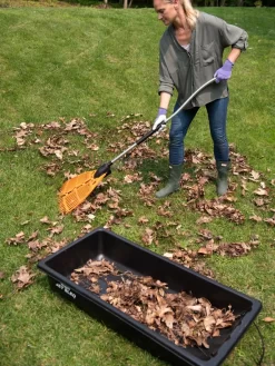 Gardener's Summer Sled -Garden Care Shop 8611047 025 tif